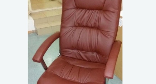 Обтяжка офисного кресла. Магадан